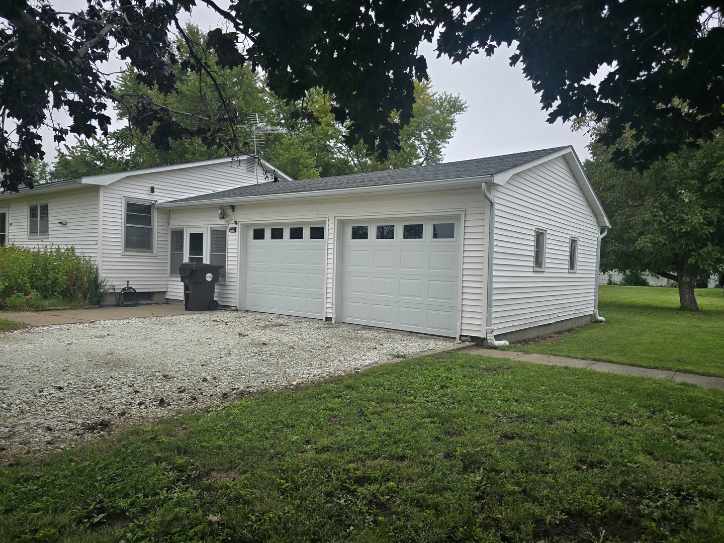 108 S Belmont Street Property Photo 2