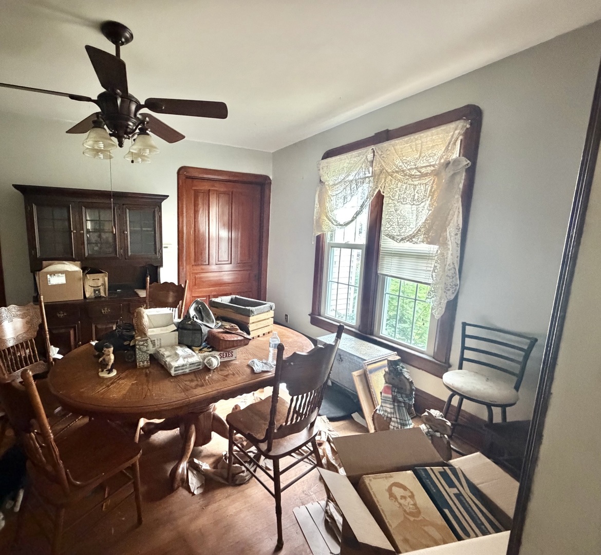 203 W Locust Street Property Photo 15