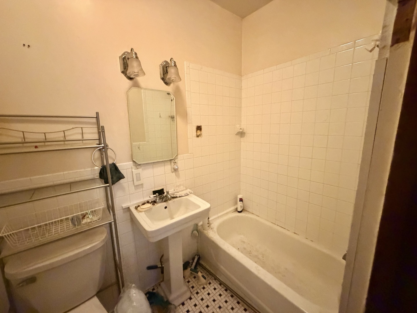 203 W Locust Street Property Photo 27
