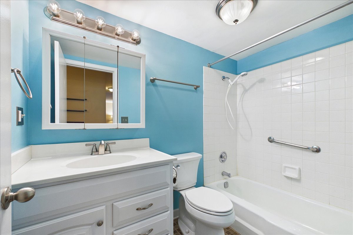 450 Raintree Court 2k Property Photo 16