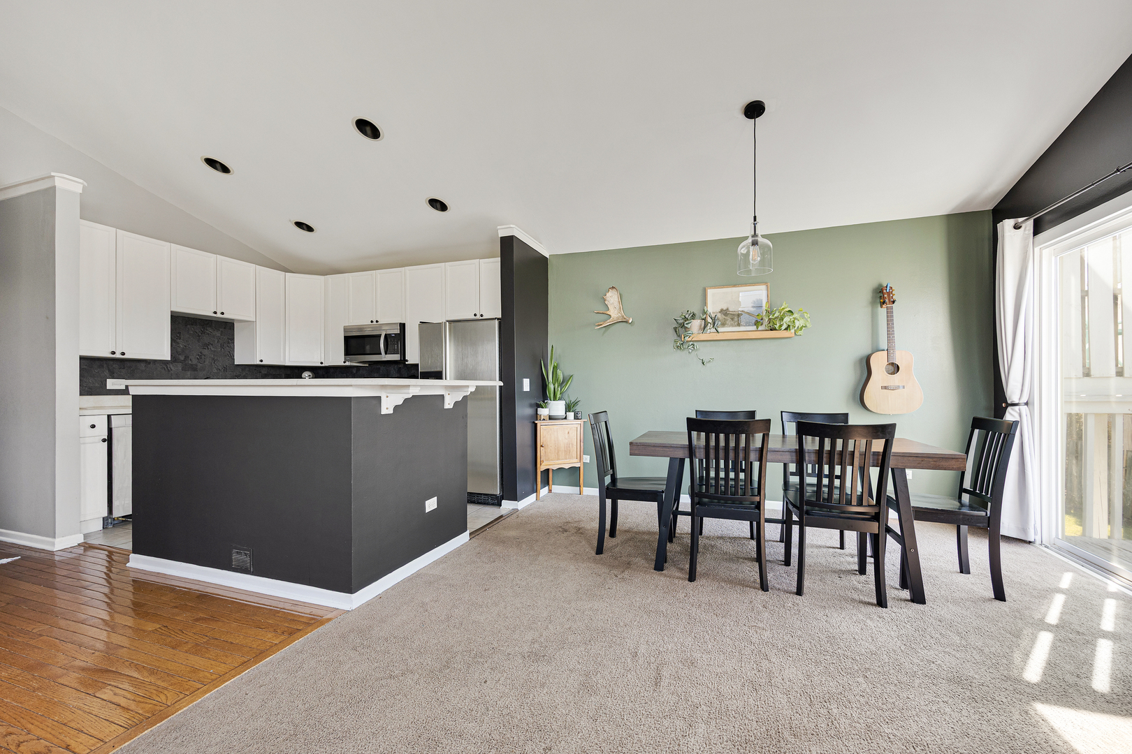 1002 Castleshire Drive Property Photo 7