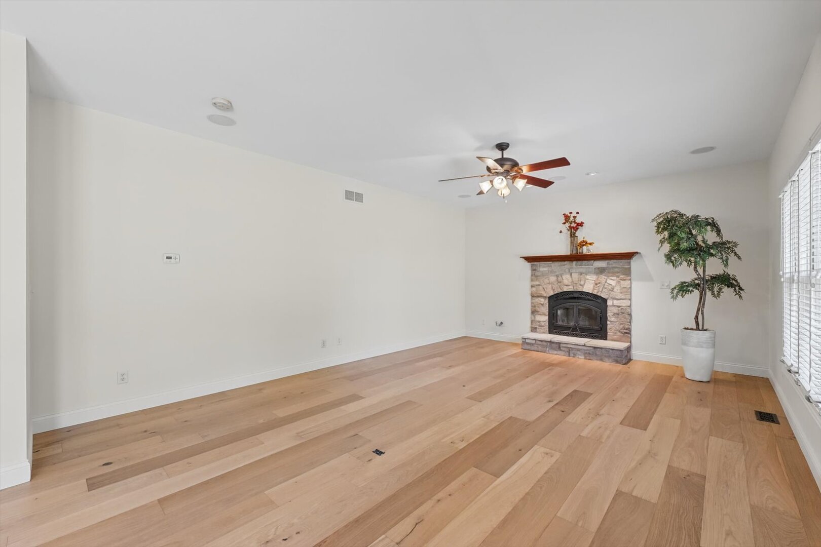 30 Long Grove Drive Property Photo 9