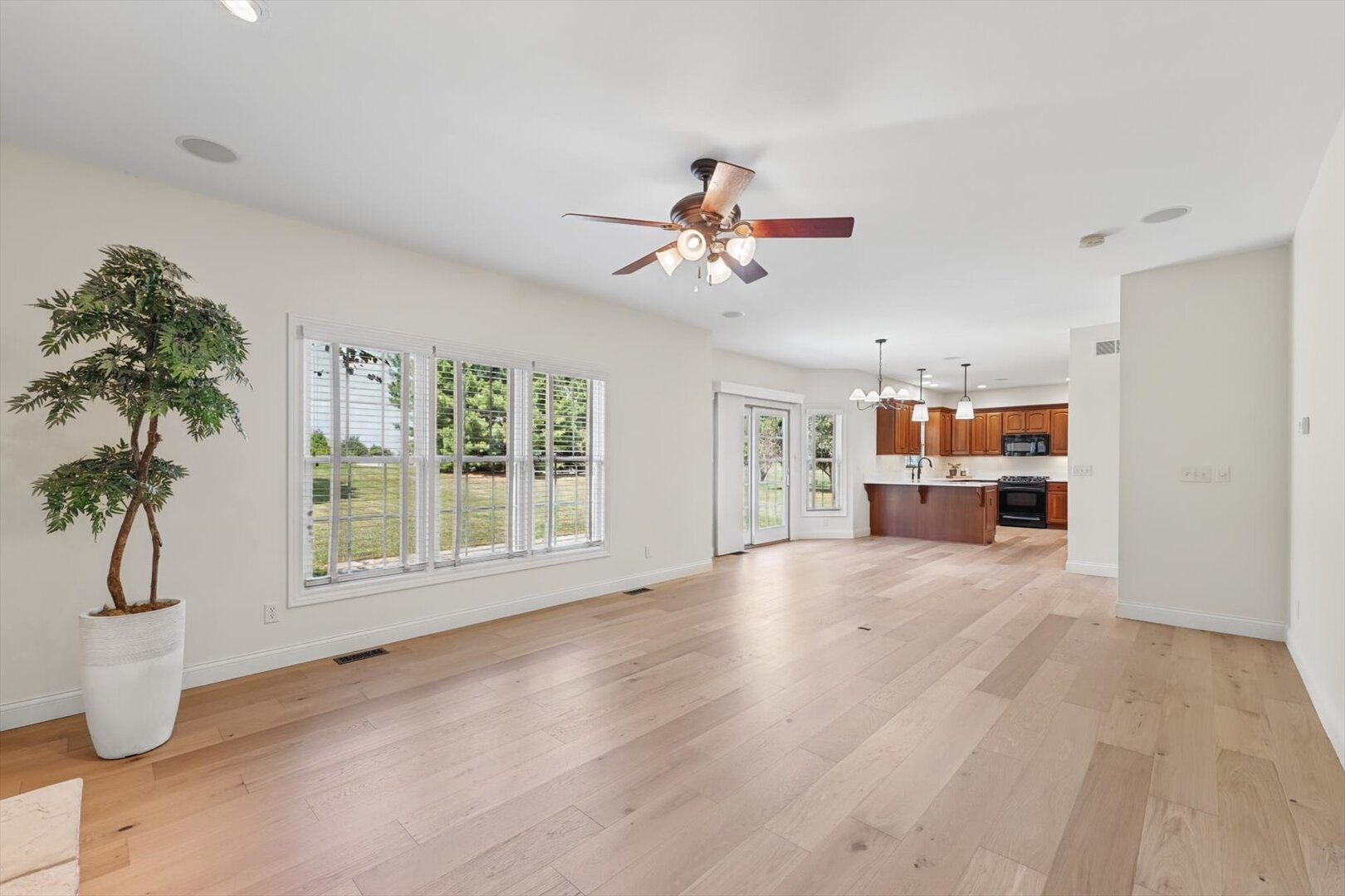 30 Long Grove Drive Property Photo 11