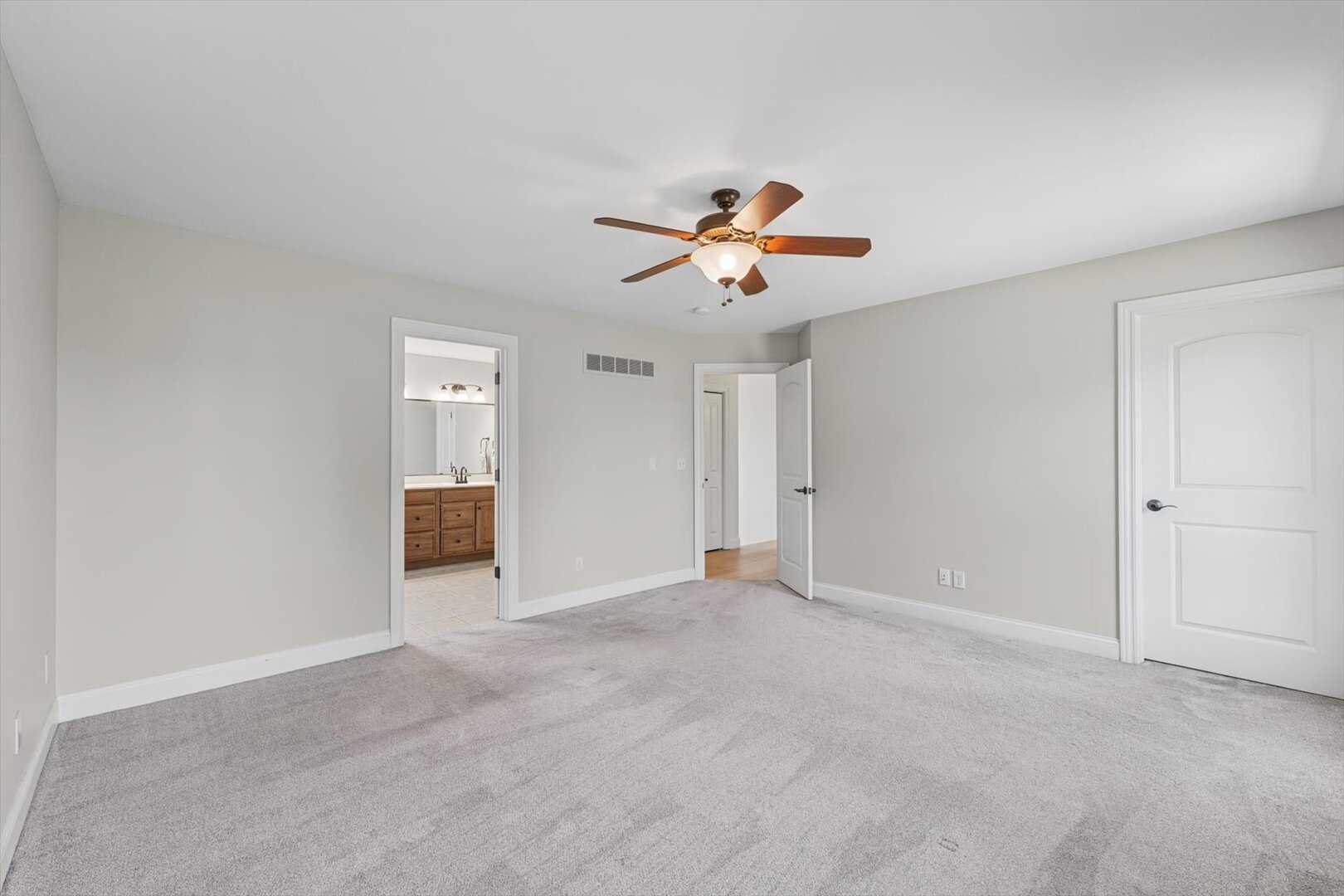 30 Long Grove Drive Property Photo 27