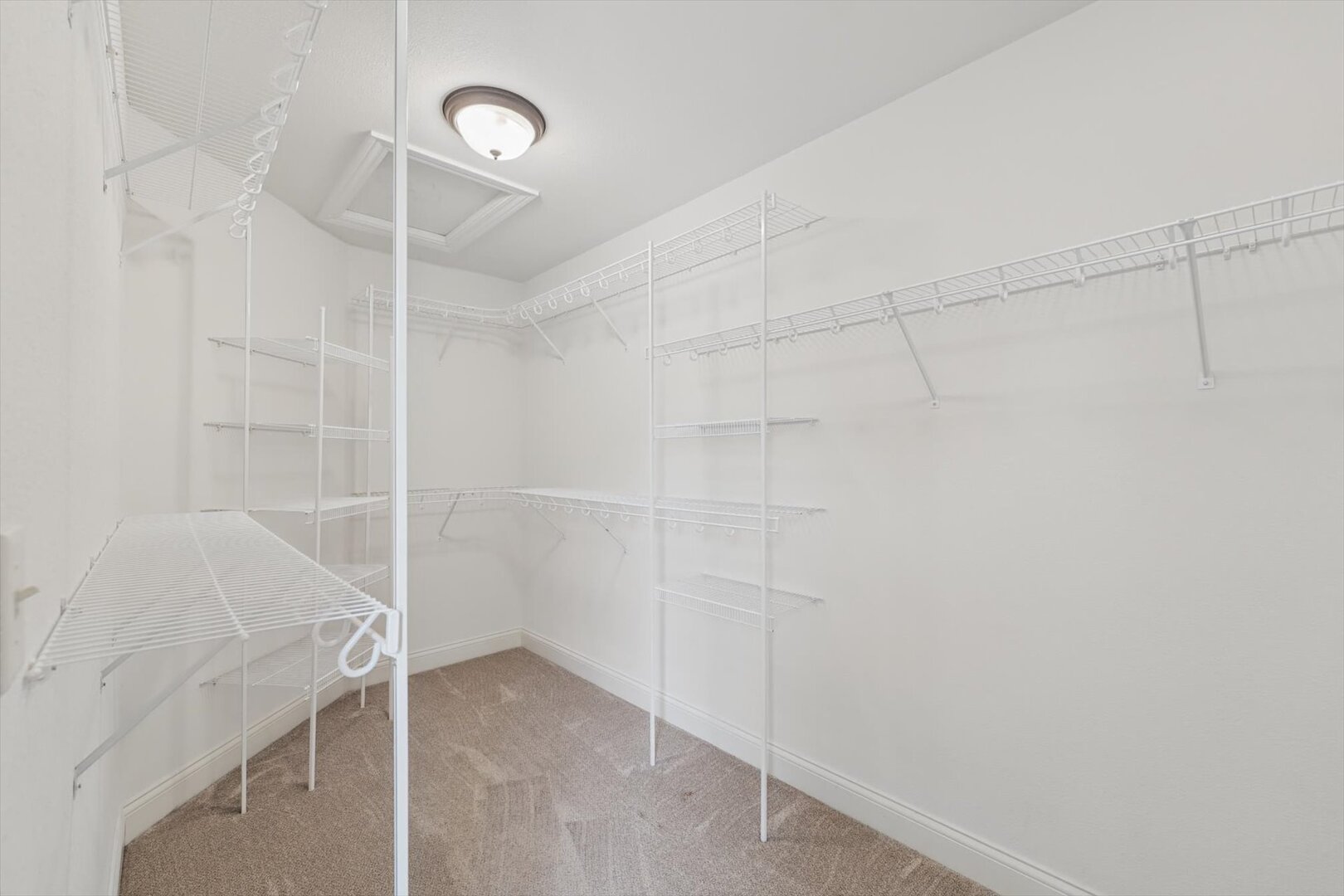 30 Long Grove Drive Property Photo 32