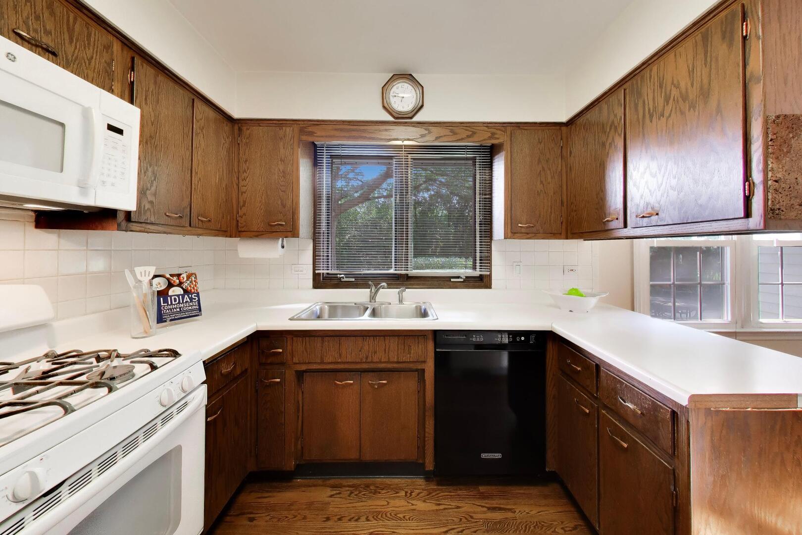 1535 N Haddow Avenue Property Photo 12