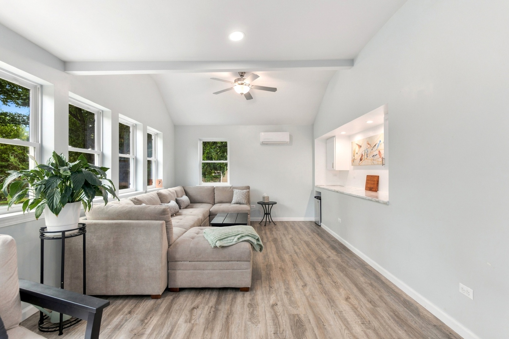 4605 Schwartz Avenue Property Photo 13