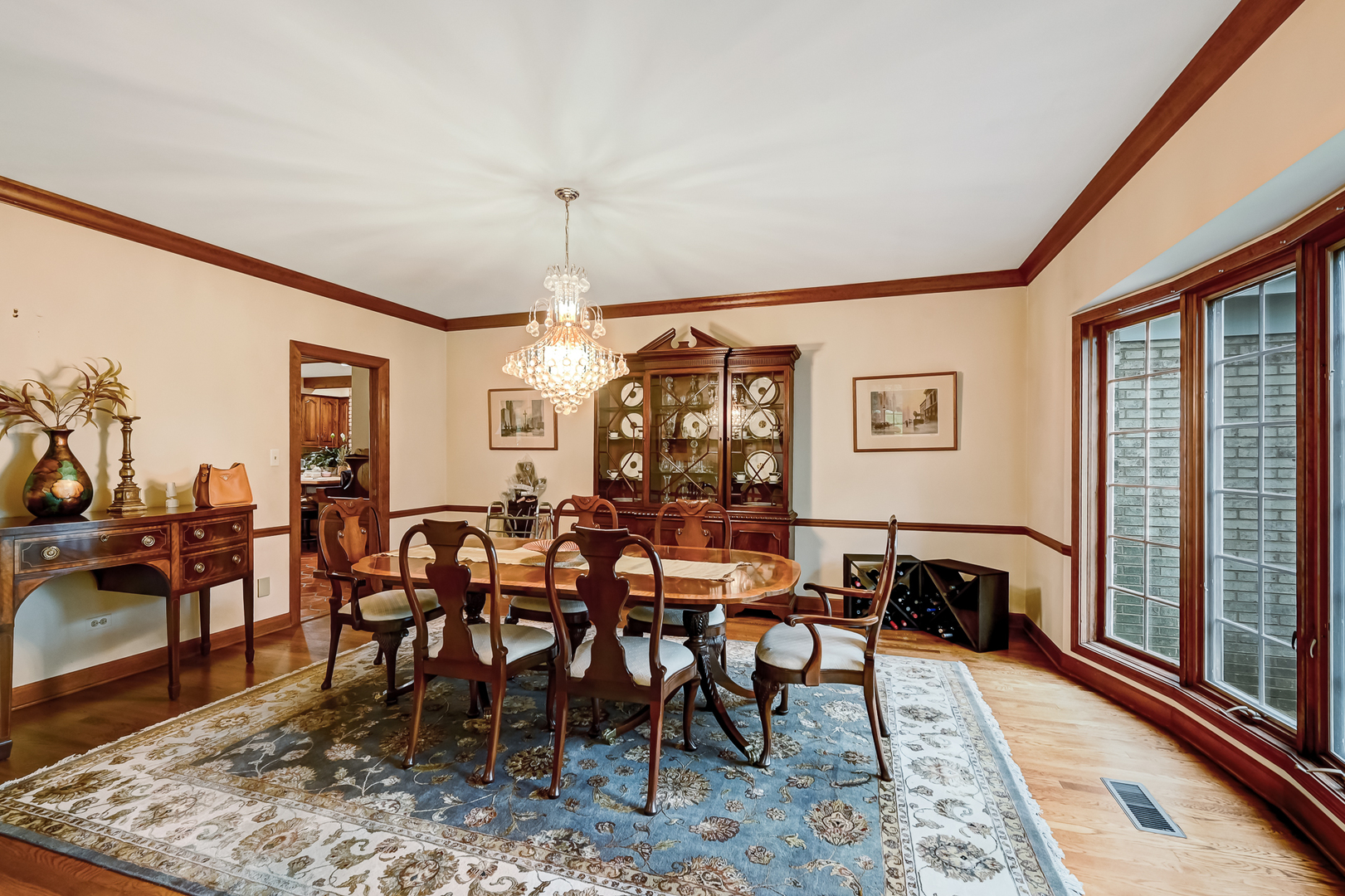 1711 Midwest Club Parkway Property Photo 6