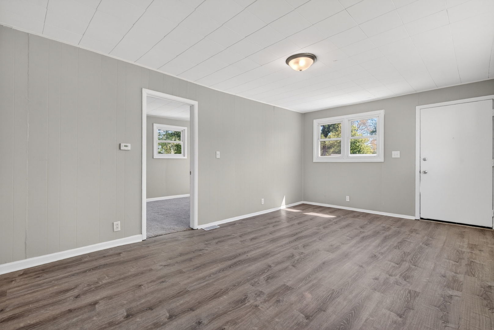 1607 S Joliet Street Property Photo 5