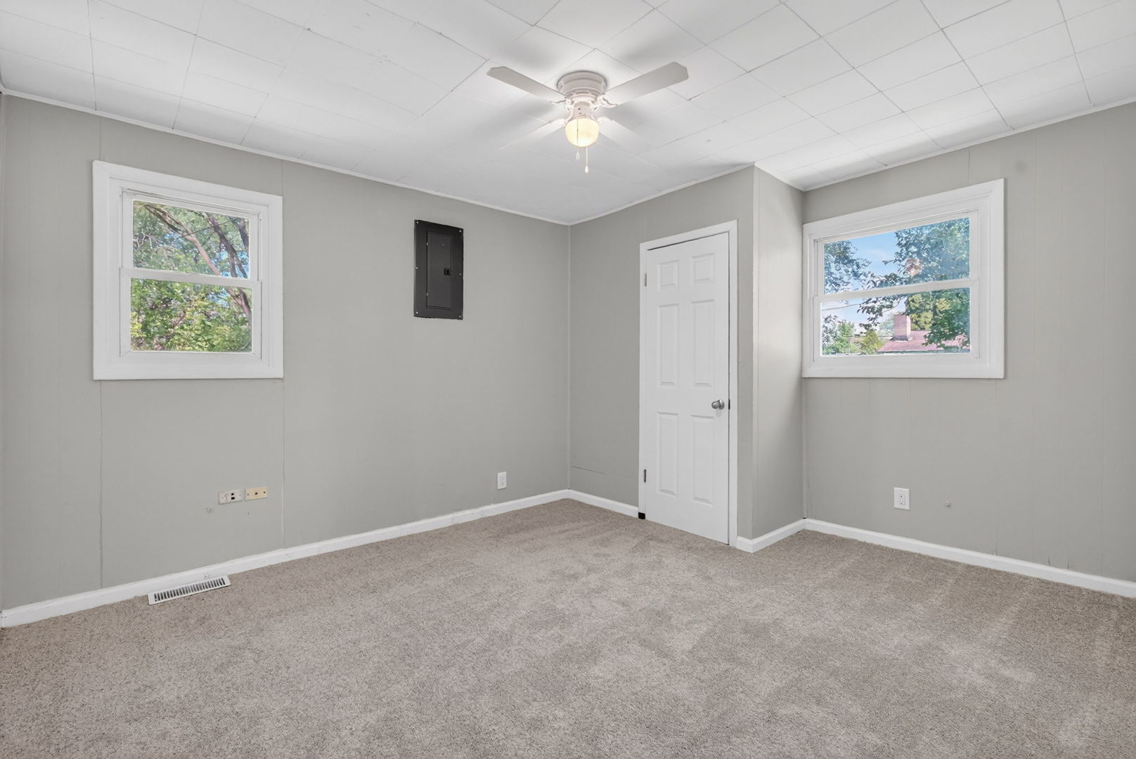 1607 S Joliet Street Property Photo 16