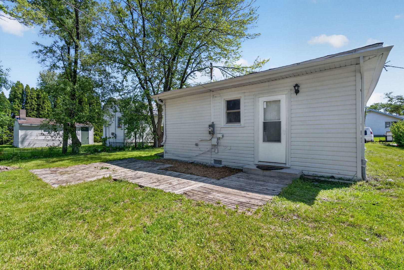 1607 S Joliet Street Property Photo 23