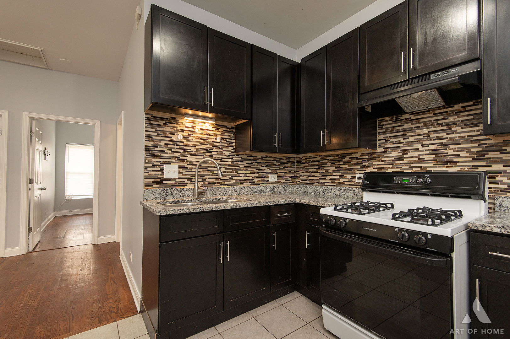 6959 S Calumet Avenue Property Photo 9