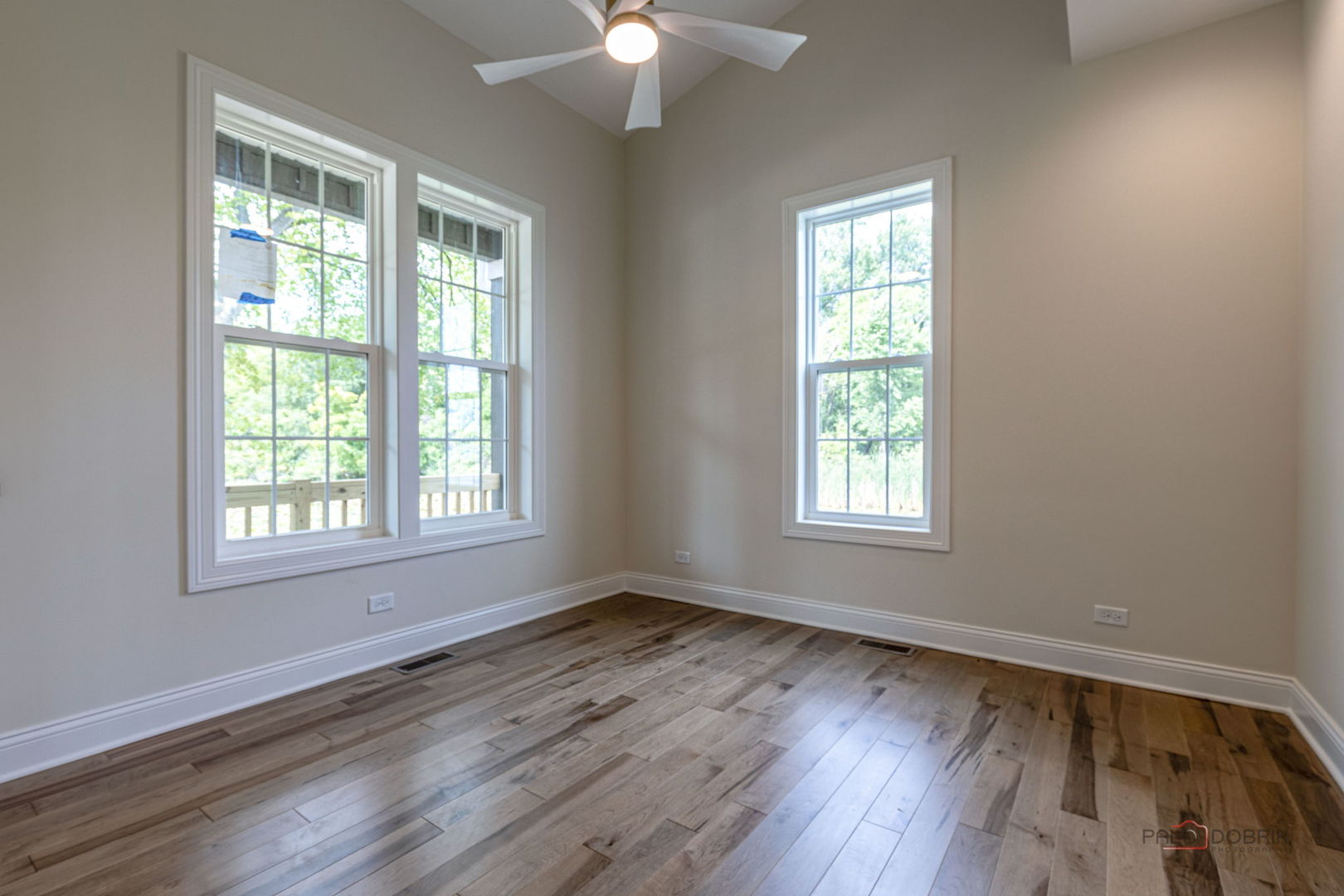 807 Lakeview Drive Property Photo 5