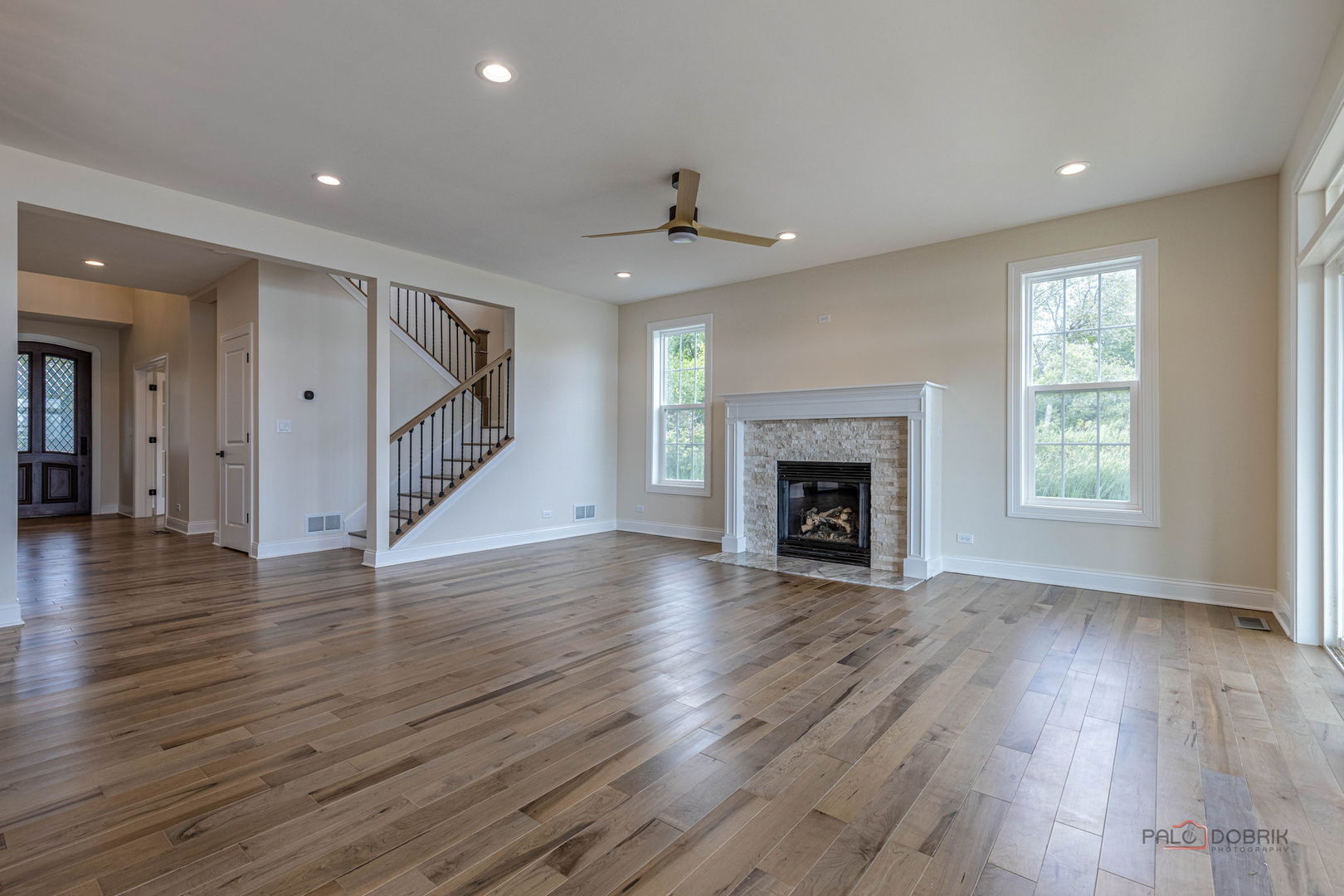 807 Lakeview Drive Property Photo 8