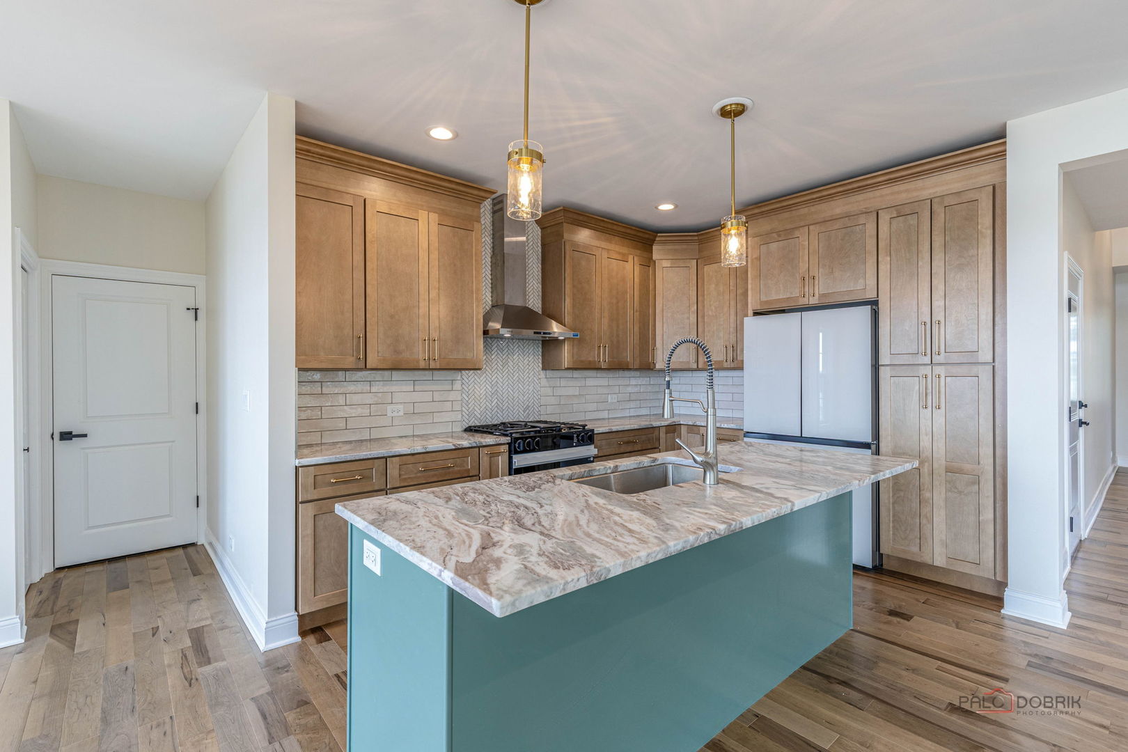 807 Lakeview Drive Property Photo 10