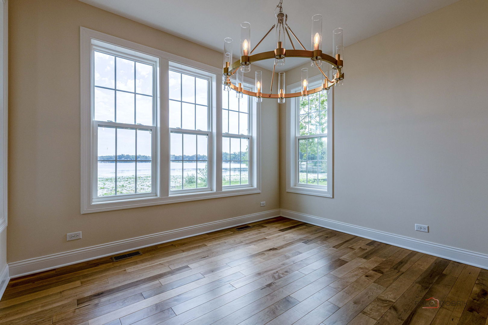 807 Lakeview Drive Property Photo 15