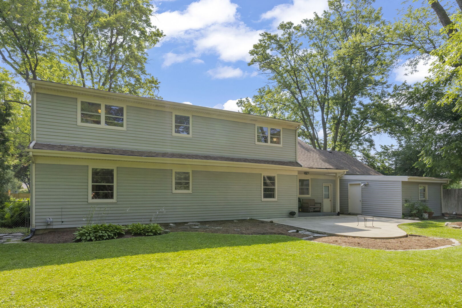 120 N Pine Street Property Photo 23