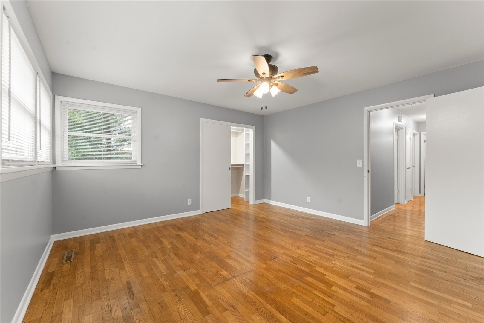 907 S Longview Road Property Photo 24