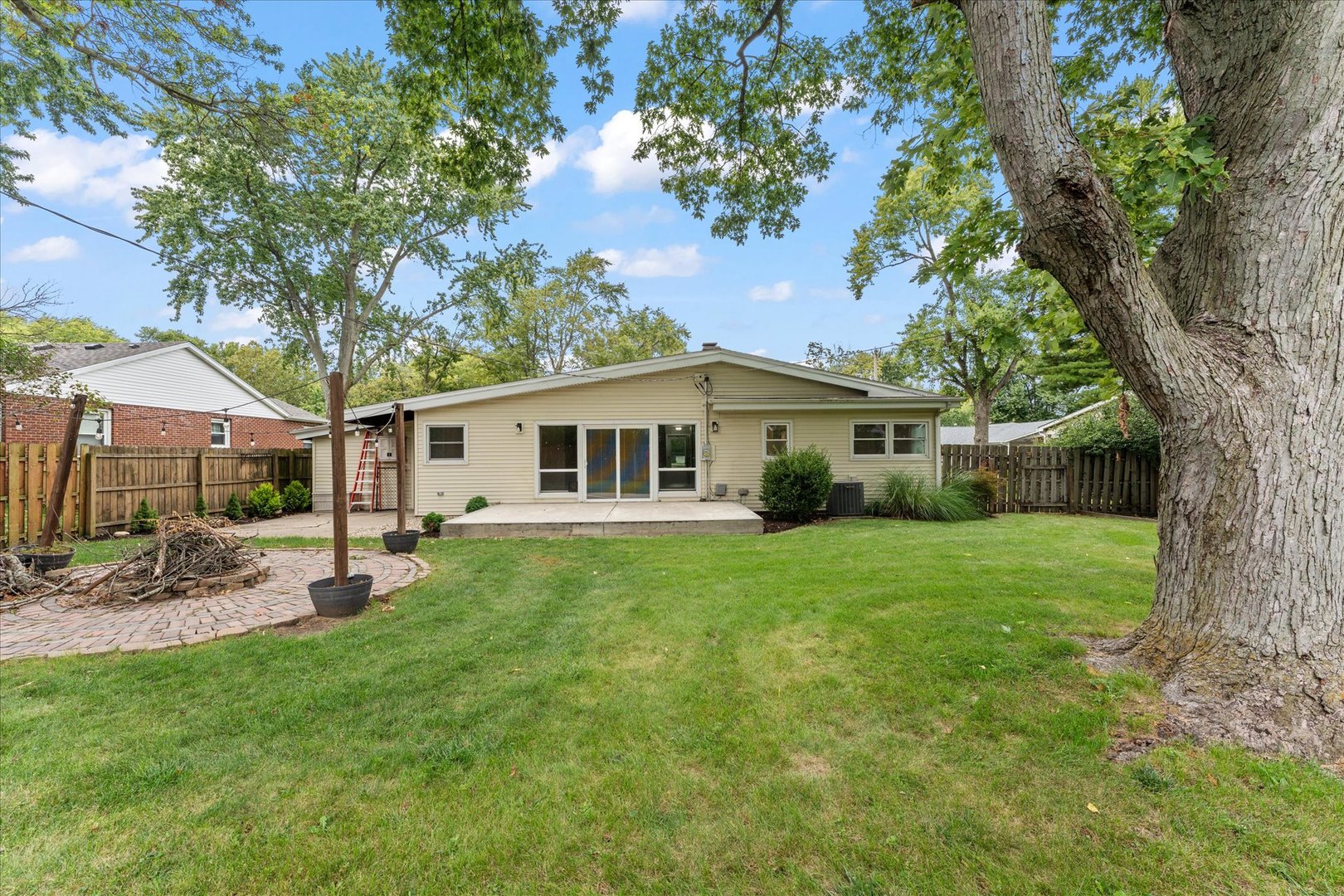 907 S Longview Road Property Photo 32