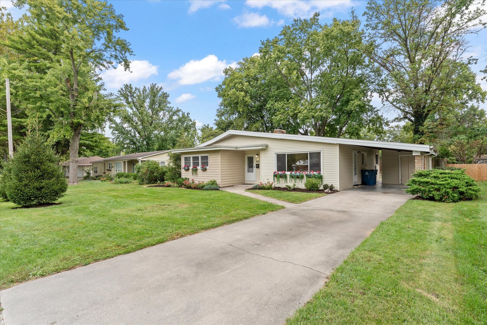 907 S Longview Road Property Photo 39