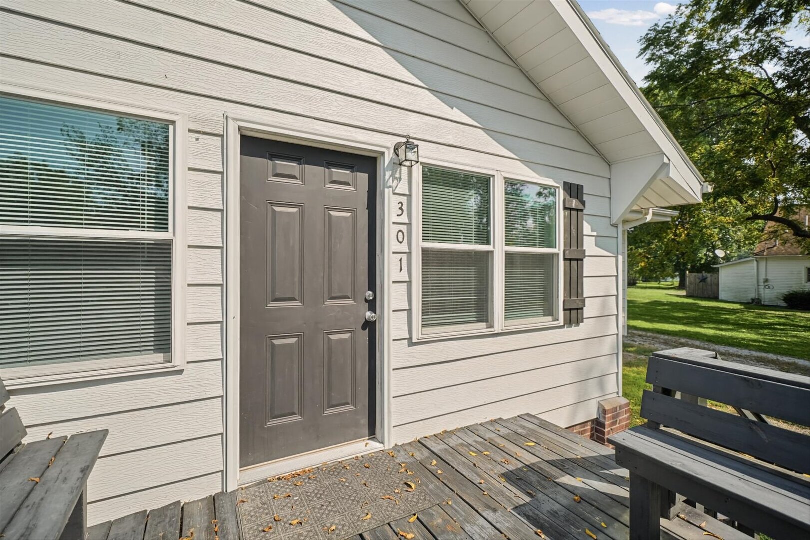 301 Clark Street Property Photo 6