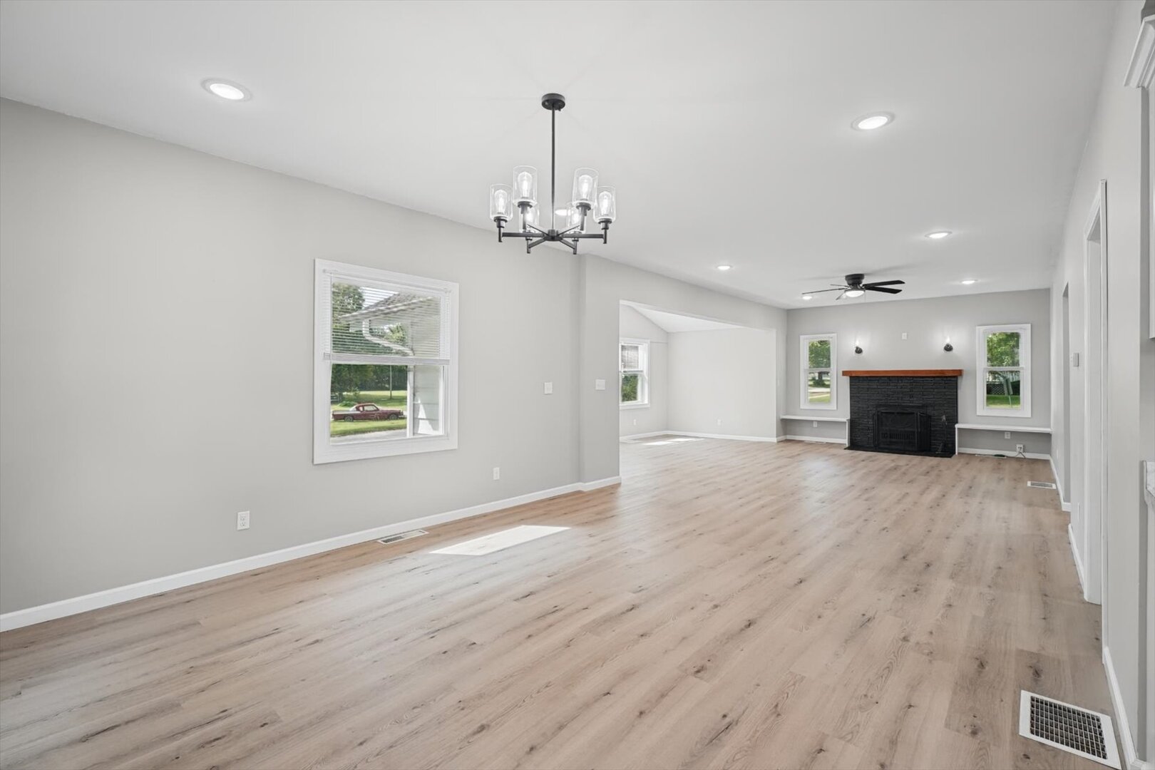 301 Clark Street Property Photo 19