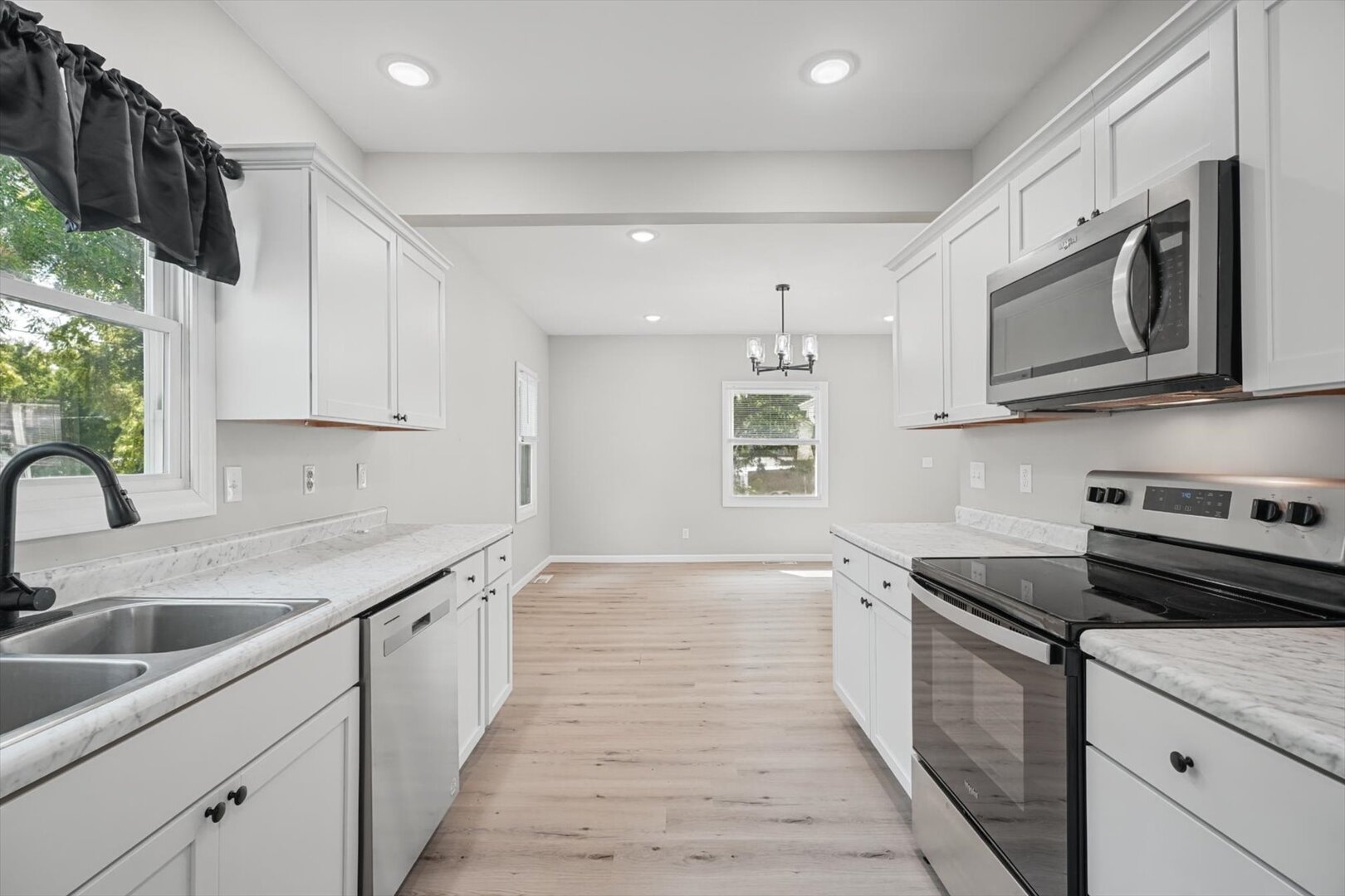 301 Clark Street Property Photo 24