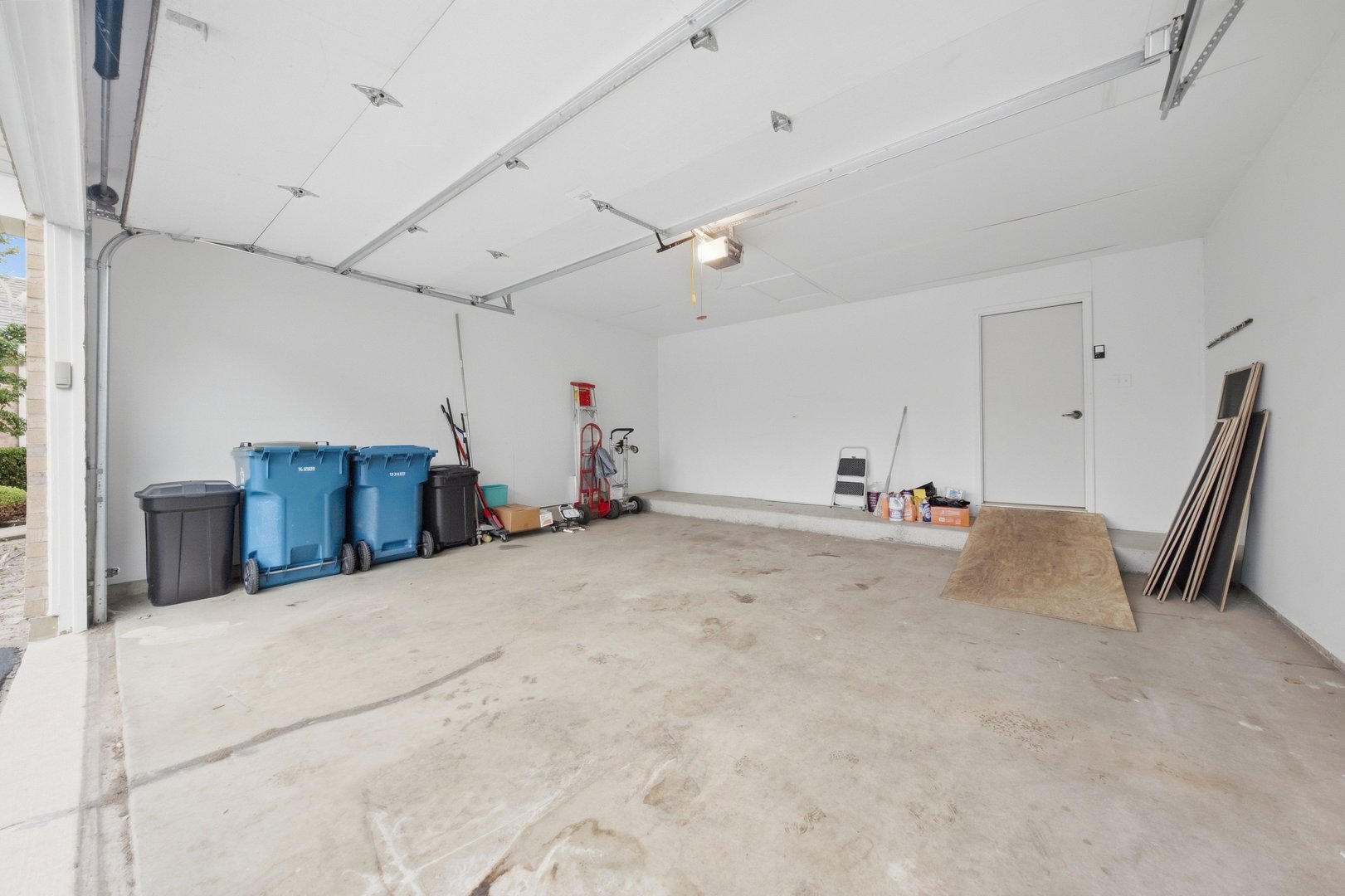 13549 Lockwood Street Property Photo 28