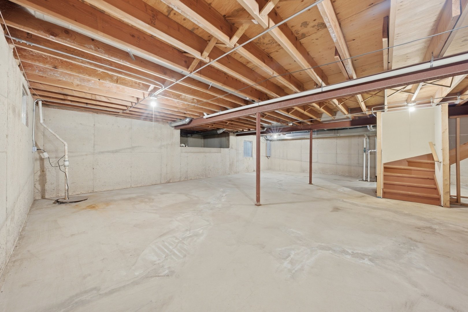 13549 Lockwood Street Property Photo 29