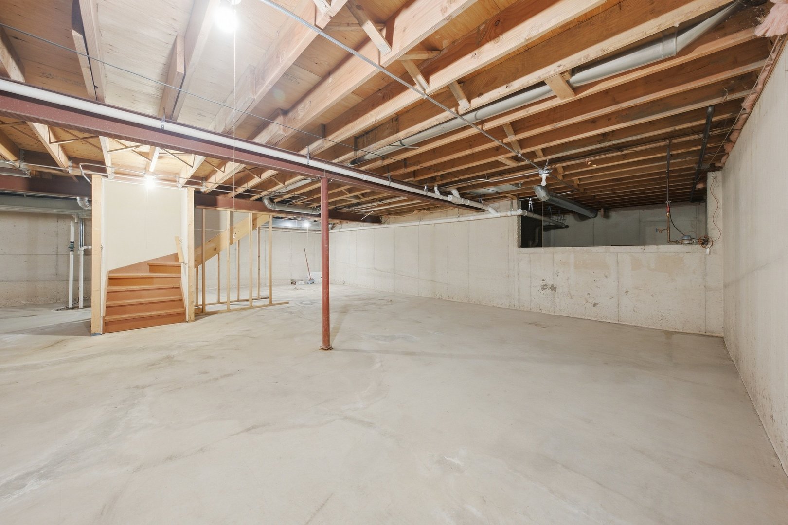 13549 Lockwood Street Property Photo 31