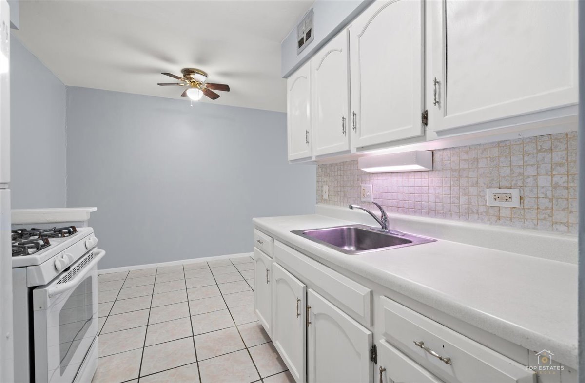 1500 Robin Circle 306 Property Photo 10