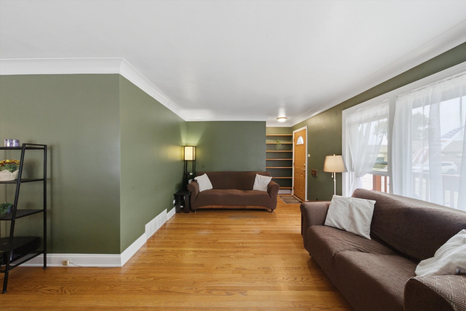 11362 S Hamlin Avenue Property Photo 5