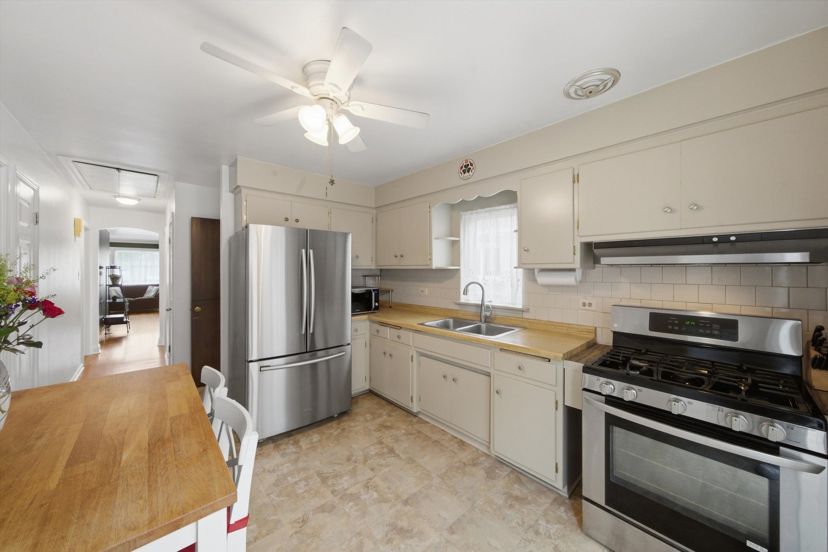11362 S Hamlin Avenue Property Photo 13