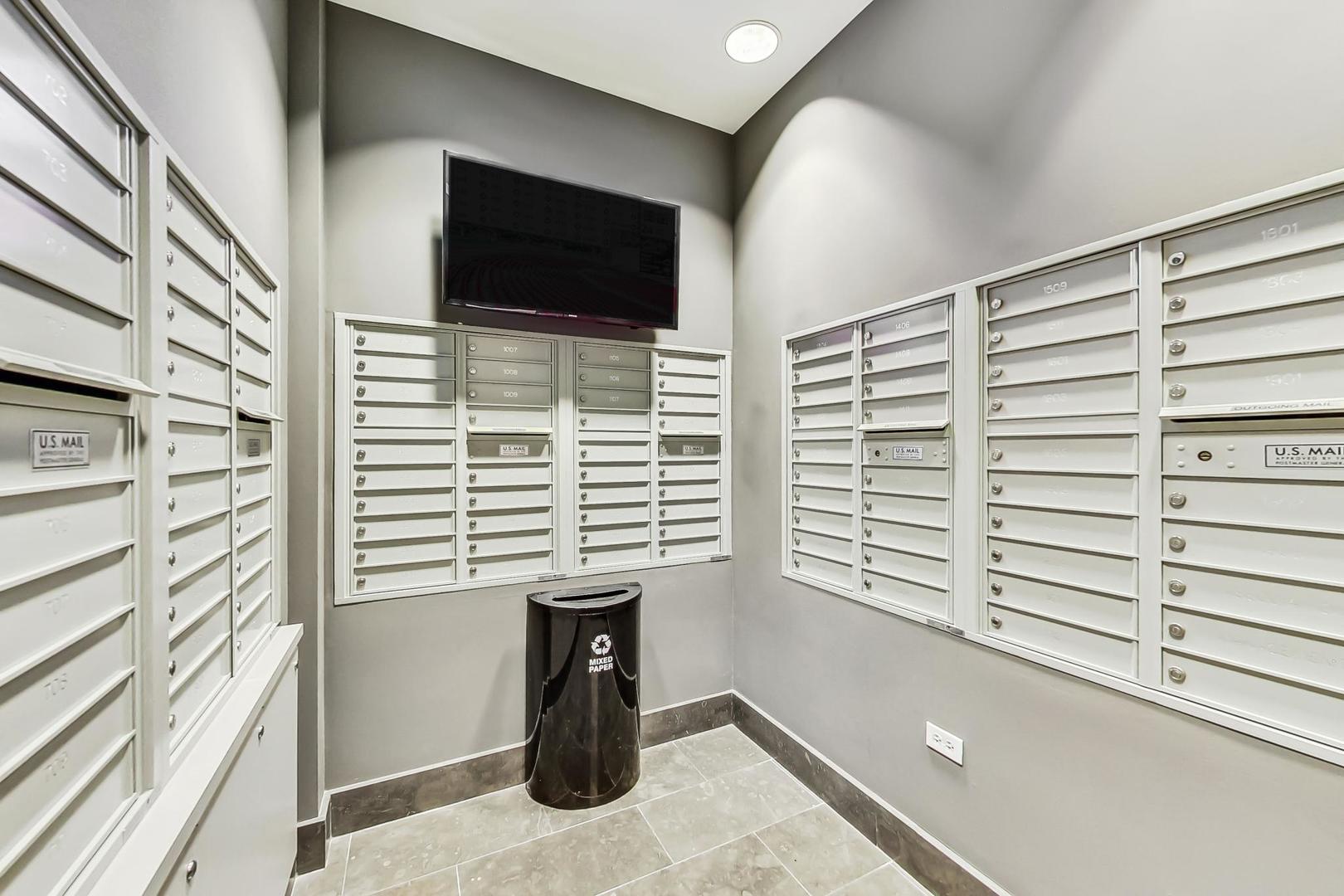 6 N Michigan Avenue 1111 Property Photo 7