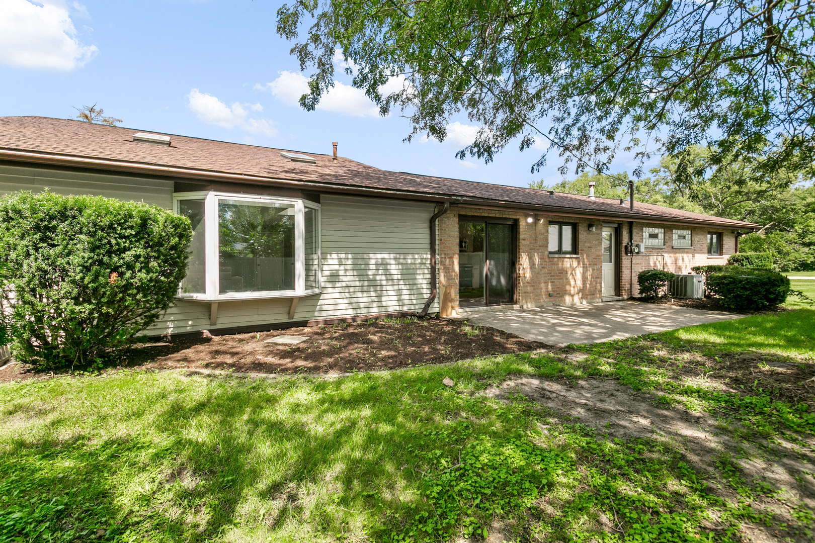 16400 Sherwood Drive Property Photo 4