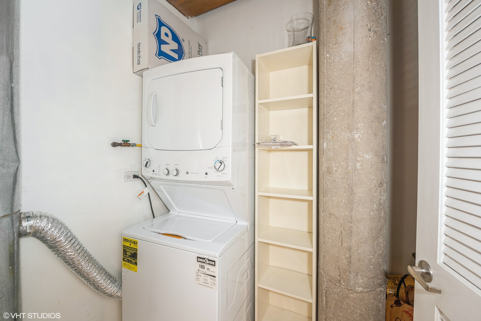 420 W Ontario Street 308 Property Photo 13