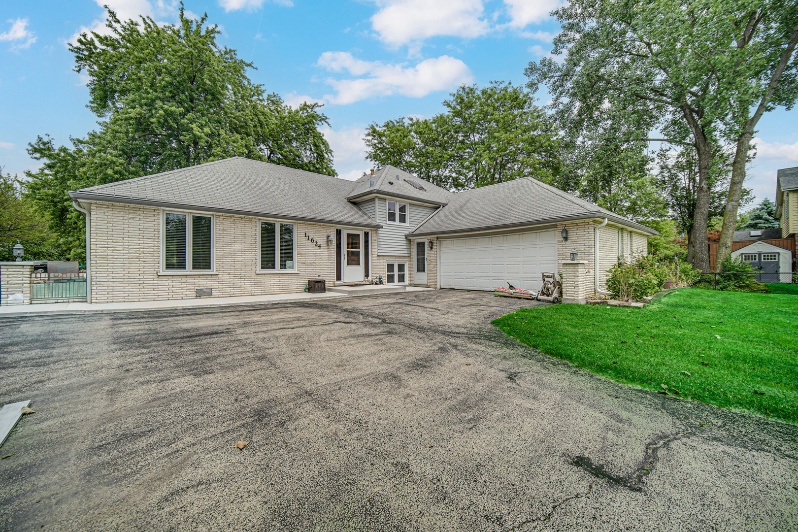 11624 195th Street Property Photo 1