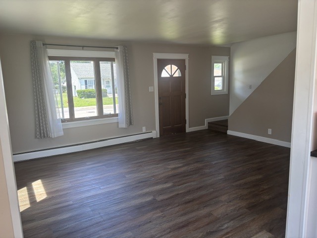 1606 Stratford Court Property Photo 2