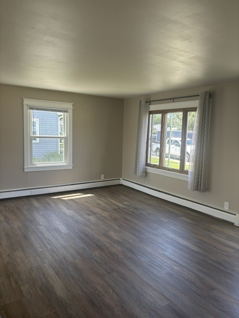 1606 Stratford Court Property Photo 3