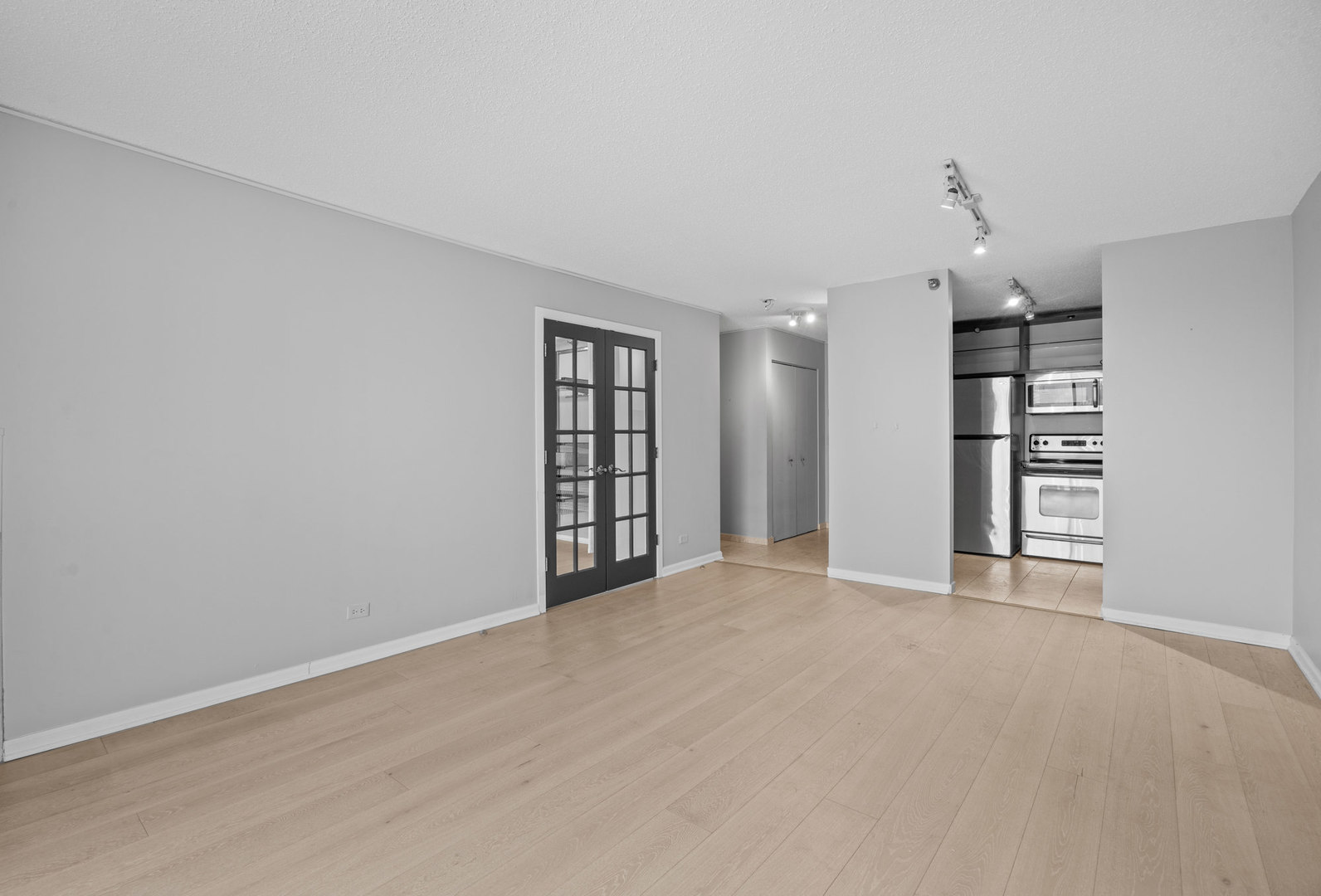 1212 N Lasalle Street 2505 Property Photo 5