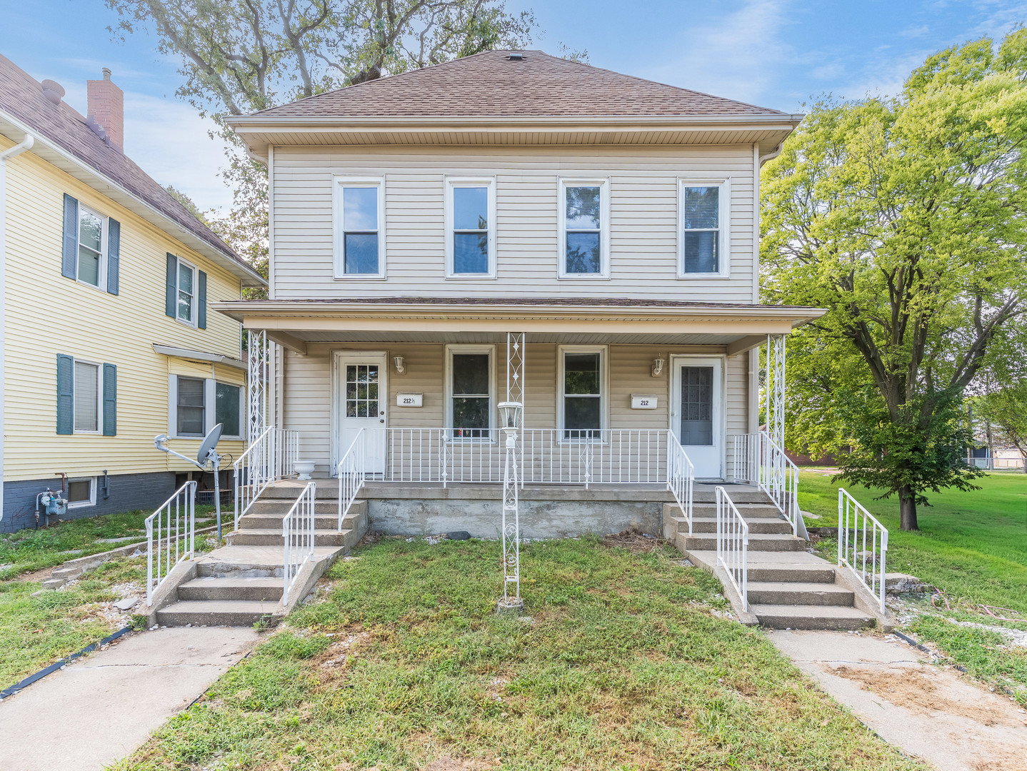 212 S Park Street Property Photo 1