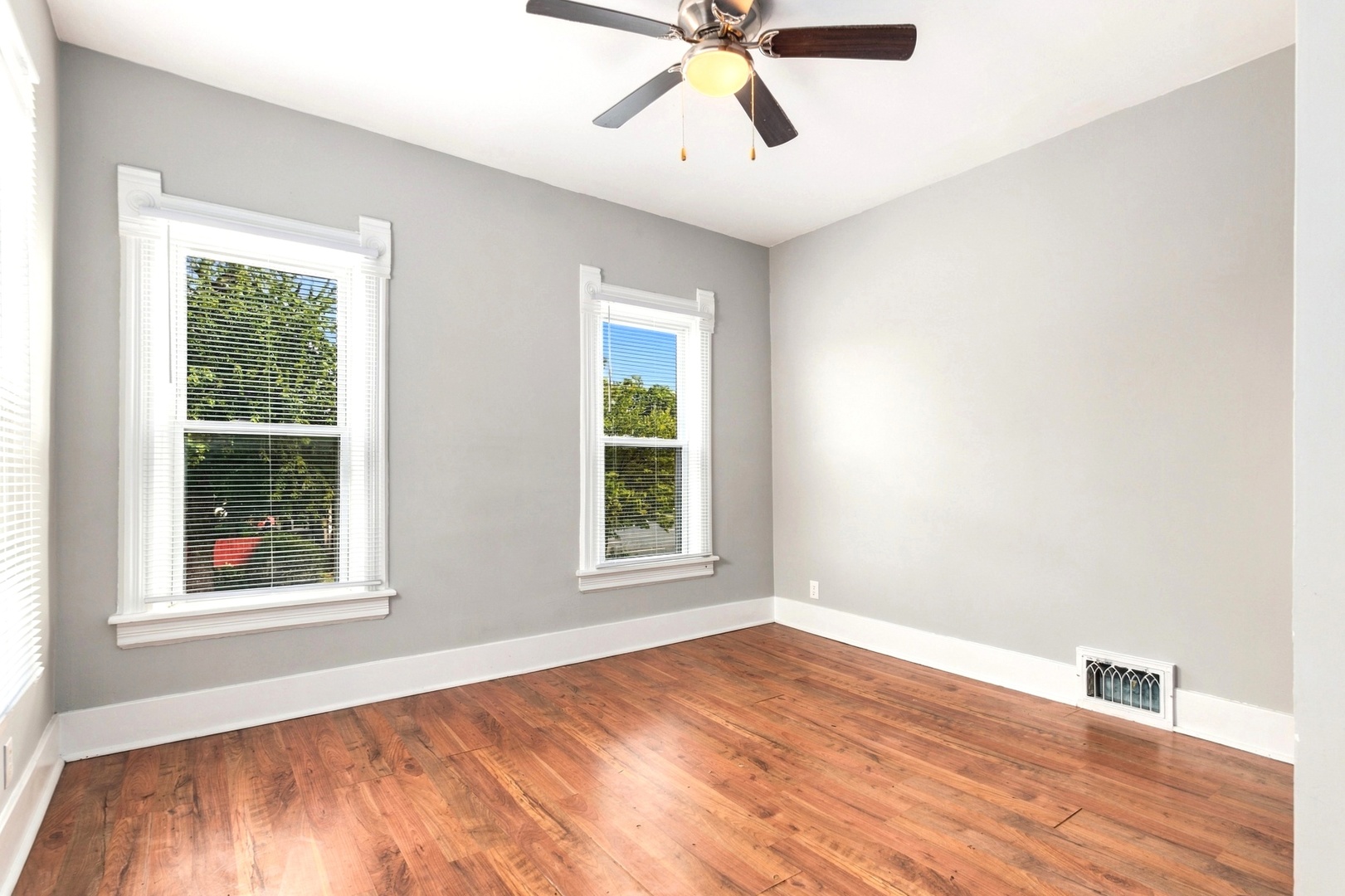 212 S Park Street Property Photo 15