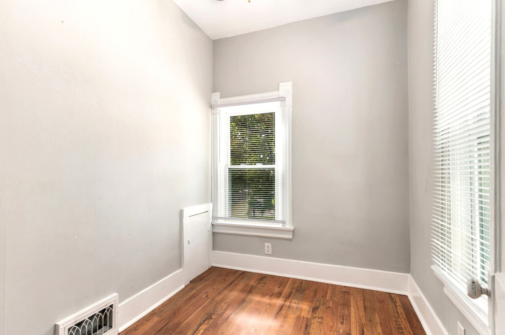 212 S Park Street Property Photo 16
