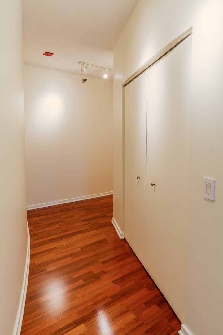 123 S Green Street 506b Property Photo 23