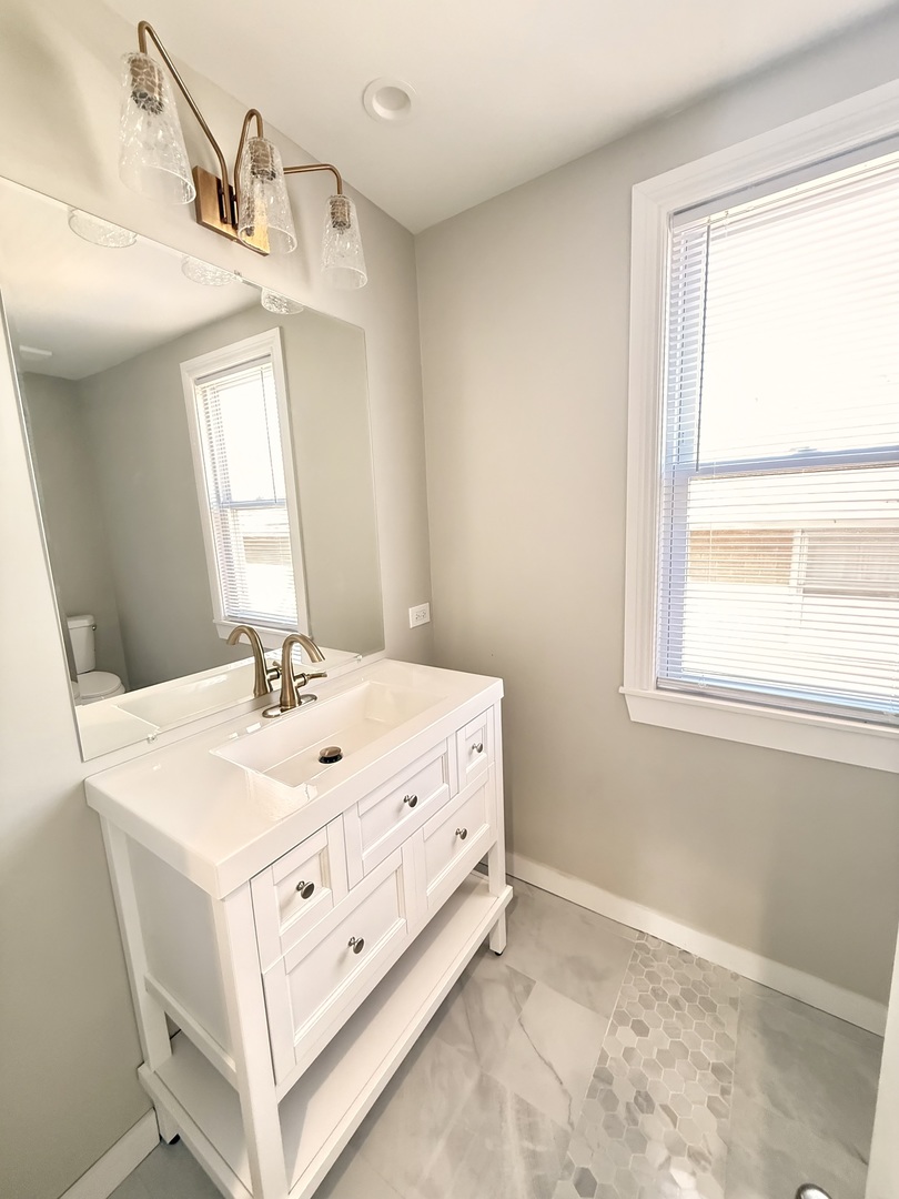 11657 S Racine Avenue Property Photo 15