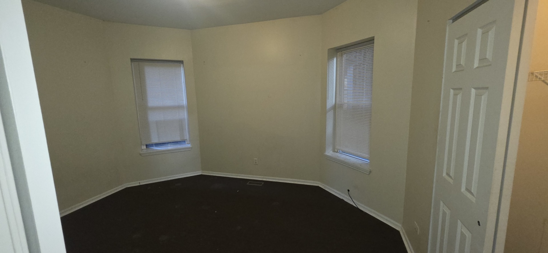 7133 S Normal Boulevard Property Photo 7
