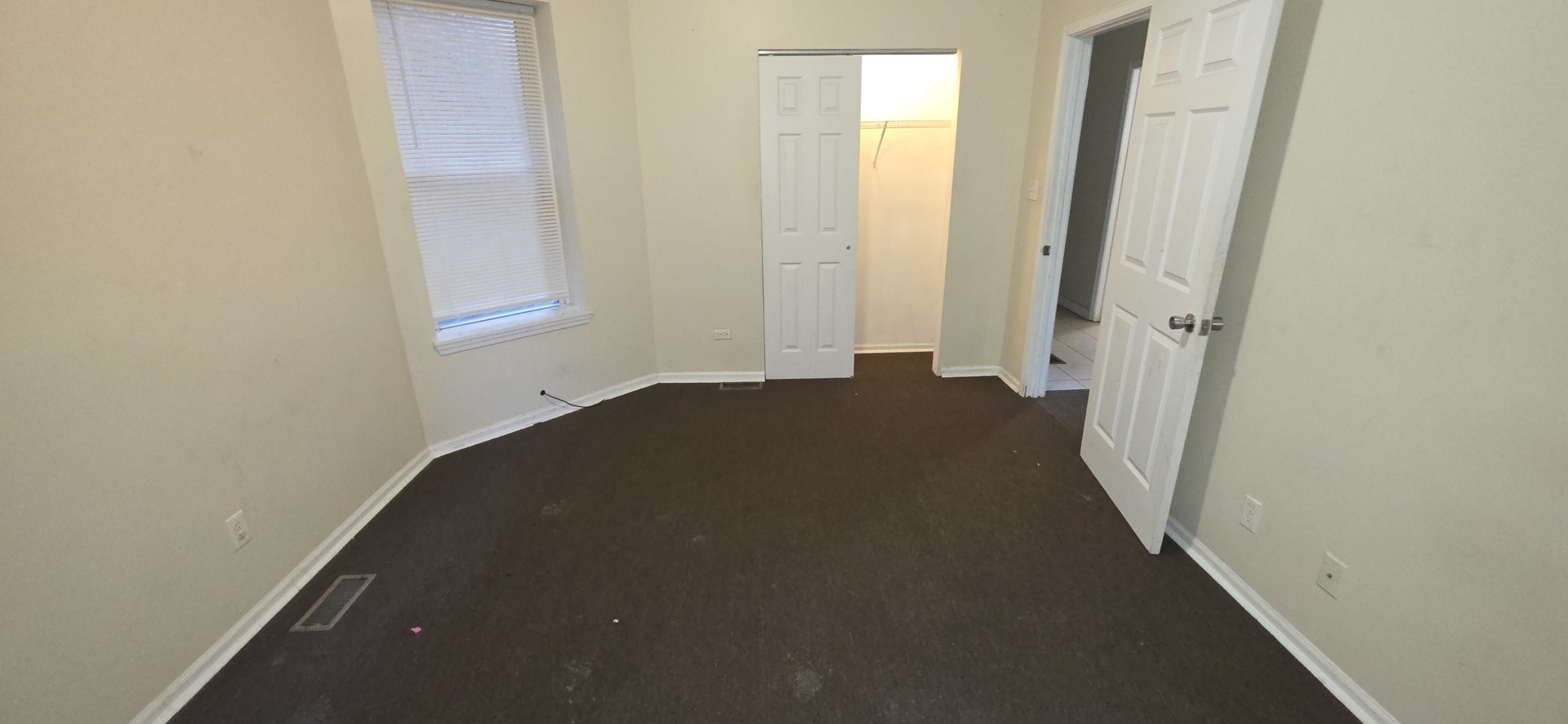 7133 S Normal Boulevard Property Photo 8