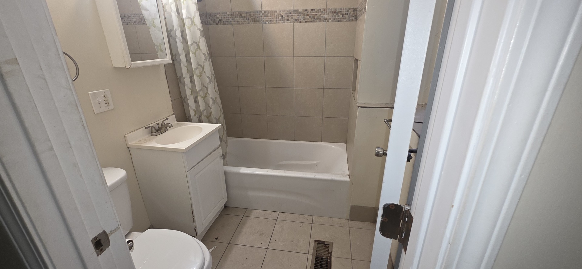 7133 S Normal Boulevard Property Photo 9