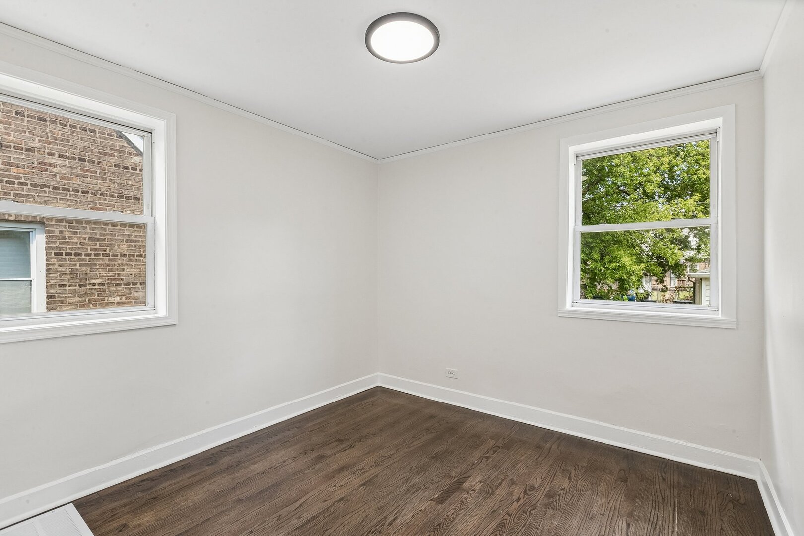 10145 S Bensley Avenue Property Photo 10