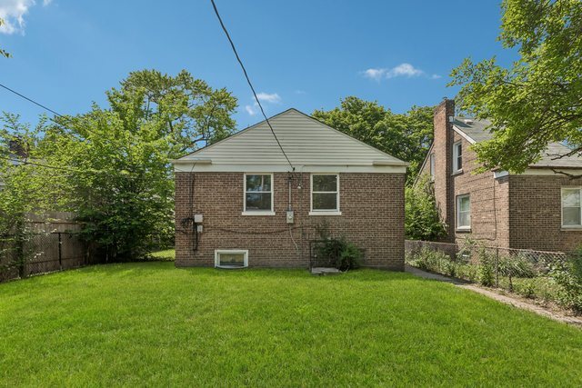 10145 S Bensley Avenue Property Photo 18